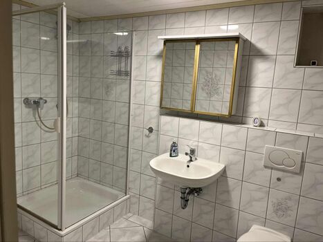 15-Betten-8ZI-160m²-Einfamilienhaus Nguyen Picture 4