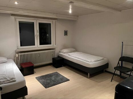 15-Betten-8ZI-160m²-Einfamilienhaus Nguyen