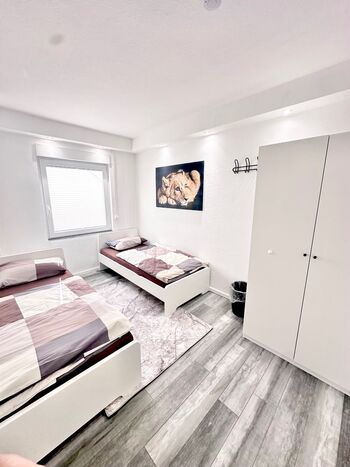 125 m²-EG-Wohnung Lippstadt/2 WC´s/4 Schlafzimmer/Terrasse Picture 3
