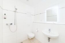 Bad - Einzelzimmer und Doppelzimmer mit eigenem Bad 