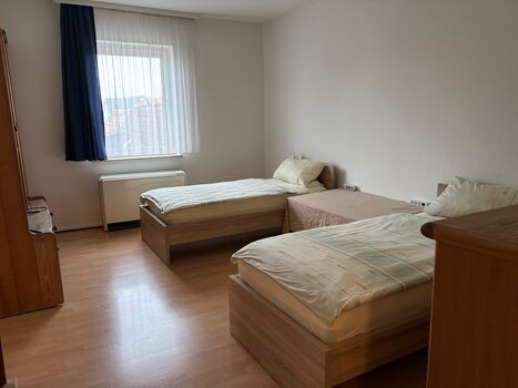 Wörth-KA Nähe zu: Palm/Daimler/MiRO/StoraEnso 3-Schlafzimmer-Wohnung Picture 4