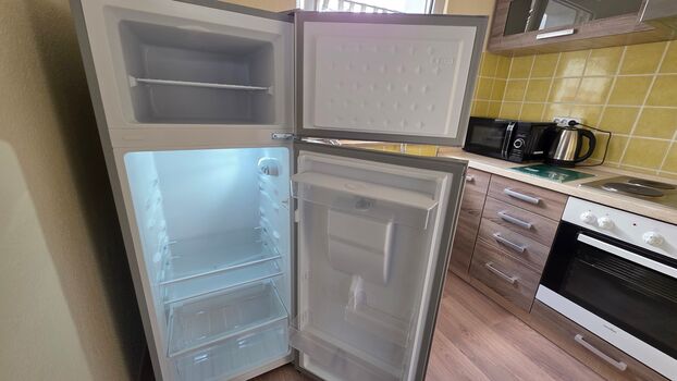 Kuhl 4- 2 ROOMS, OWN ENTRANCE, FULLY EQUIPPED, TOP WIFI Picture 4