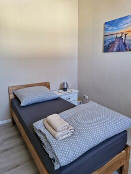 Zentrale Stadtvilla in Heide mit riesiger Stellfläche Picture 3