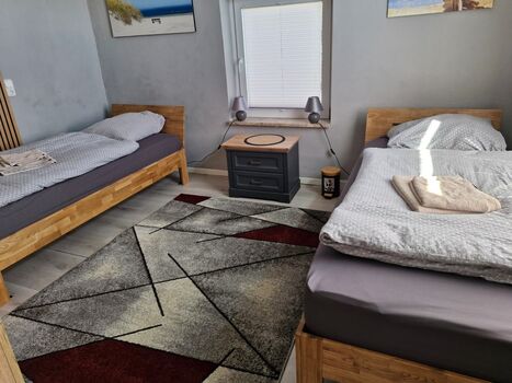 Zentrale Stadtvilla in Heide mit riesiger Stellfläche Picture 4