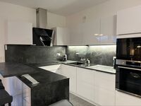 Luxus - Parkplätze - zentral - bis 50 Personen Bild 18