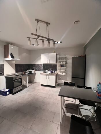 Beispiel der Küche, einer der Wohnungen 