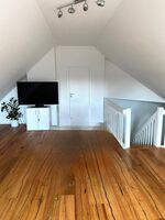 Galeriezimmer mit Schlafcouch (140x200cm)