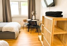 Business Comfort Studios Picture 1