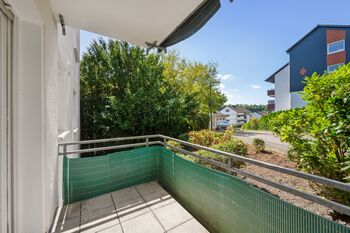 Balkon und Parkplatz | Komfortable Unterkünfte in Lüdenscheid Bild 4