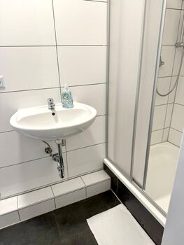 Frisch renoviertes Apartmenthaus im Herzen Neumünster Obrázok 5