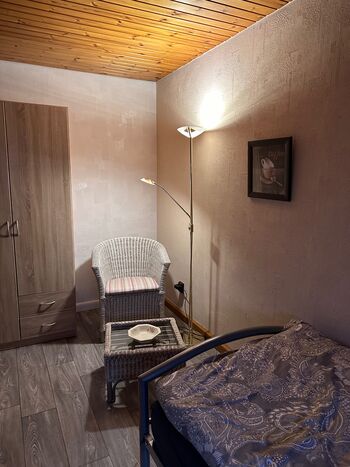 Guestroom in Wermelskirchen Picture 2