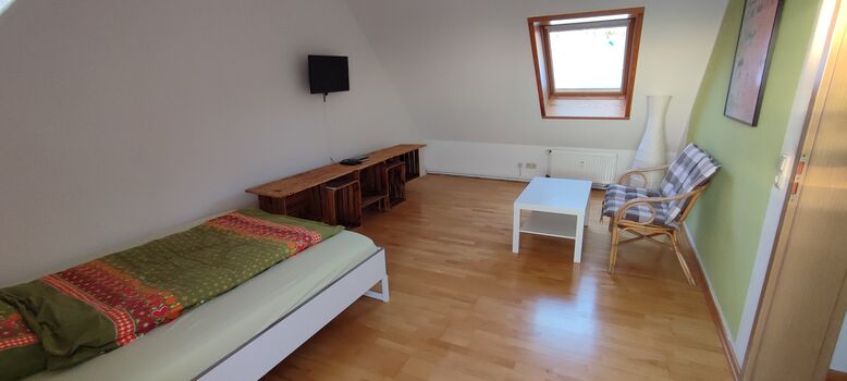 Schlafzimmer 1 