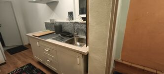 8 Betten, 6 Zimmer mit Schreibtisch, 4 Badezimmer, 2 Küchen Bild 25