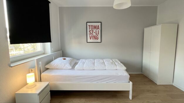 GK36 / TOMASZ-LIVING in ALDENHOVEN - Parken direkt vor der T