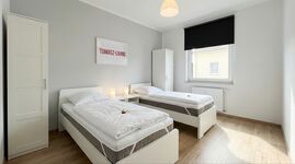 GK36 / TOMASZ-LIVING in ALDENHOVEN - Parken direkt vor der T Picture 2