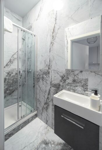 ab 545 netto pro Monat | ampm Zimmer Bild 3