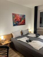 Zimmer und Wohnnugen in TOP LAGE! Picture 6