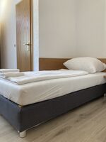 Zimmer und Wohnnugen in TOP LAGE! Picture 21