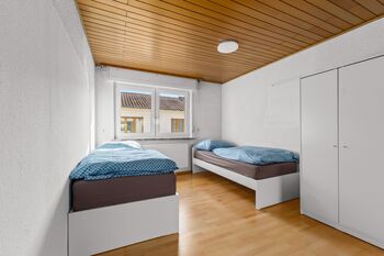 Apartment v Ladenburg