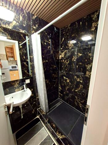 Bad Dusche