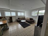 3 Zimmerwohnung mit Balkon in Elbnähe Bild 3