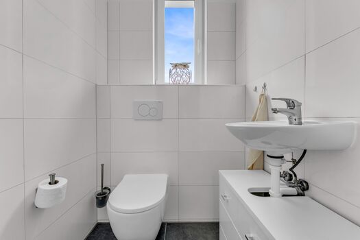 Separates Badezimmer