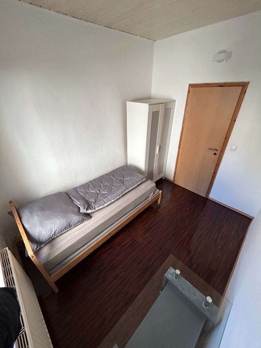 Picture 3