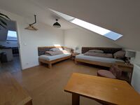 Gästezimmer, CreativHostel ATELIER SAMIS, Ferienwohnung Bild 6