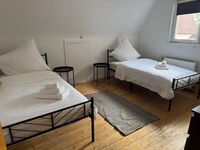 MB Homes Reutlingen (ganzes Haus) 4-8 Personen Langzeit Firmen. Bild 1