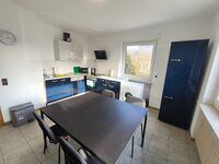 Große Wohnung, 2 Zimmer, Einzelbetten, Max. 5 Pers. Top Anbindung Picture 8