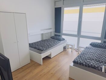 Wohnung in Augsbug 8 Personen /Parkplatz/2 WC Picture 2