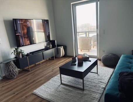 Hochwertige neue Wohnung mit 2 Schlafzimmern und Panorama-Balkon Bild 5