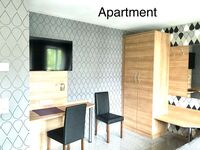 Studio Apartment, Neubau