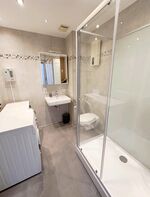 3 Wohneinheiten mit Küchen und Mobiliar am Holzmarkt Bild 2