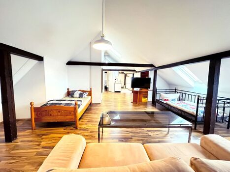 HomeRent in Hof Picture 1