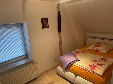 Ruhige 4-Zimmer-Wohnung mit Parkplatz