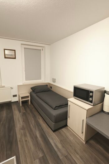 Haus in Chemnitzer strasse, Grüna Bild 5