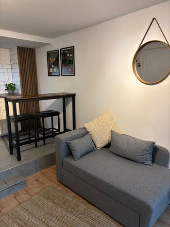 RIVERSIDE Apartment Picture 1