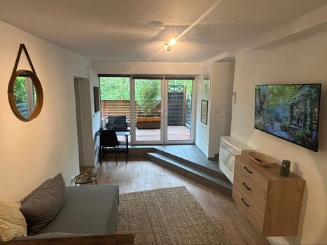 RIVERSIDE Apartment Picture 2