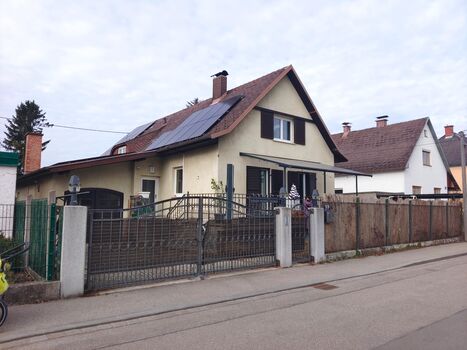 Unterkunft in ruhiger Lage in kostenfreier Parkplatzzone in Haus in Linz Zdjęcie 4