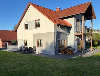 Haus mit Terrasse, Parkplatz, Küche – Nähe Wackersdorf