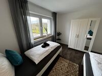 OhPardon! MAINHARDT/SHA - Einzelbetten, Garten, Küche Bild 16