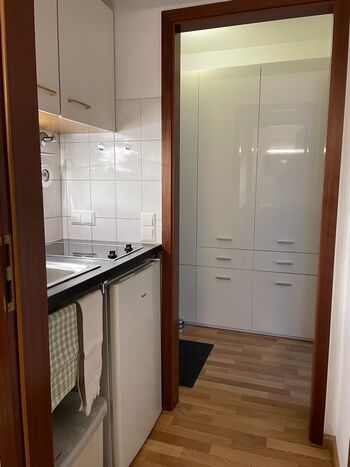 1 Zimmer Apartment Grenze Picture 5