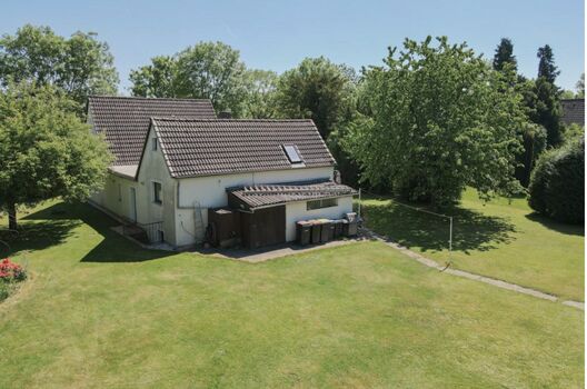 Komplett möbliertes Einfamilienhaus Bild 5