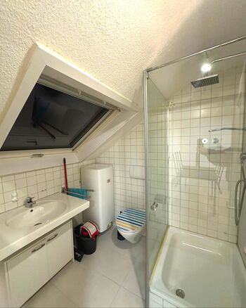 Große 2,5 DG-Wohnung mit 5 Einzelbetten in Heilbronn (Sont)