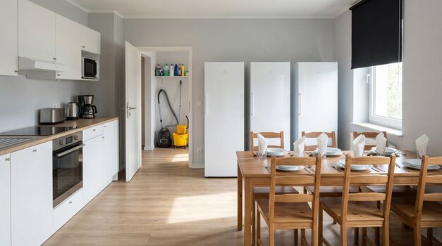 MH16 / TOMASZ-LIVING in OBERHAUSEN - Viel Platz + Balkon Picture 5