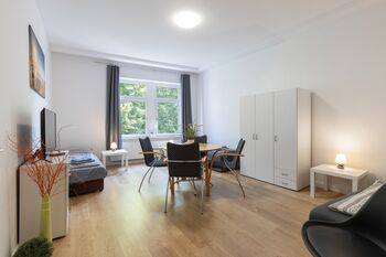 FLEX Aparts - große, möblierte 3-Raum Wohnung in Zwickau